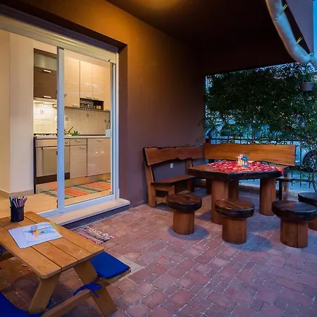 Laura Διαμέρισμα Τρογκίρ