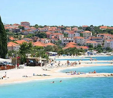 Διαμέρισμα Laura *