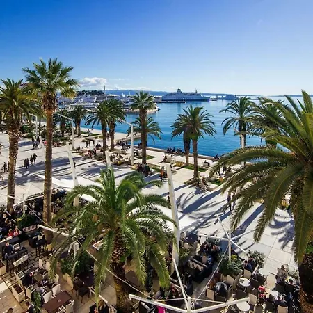 Laura Διαμέρισμα *