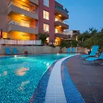 Laura Apartament
