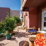 Laura Apartament